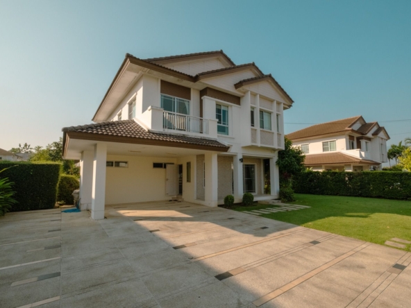 Modern 3-Bedroom Haven in Land and House