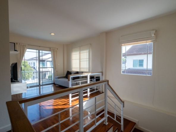 Modern 3-Bedroom Haven in Land and House