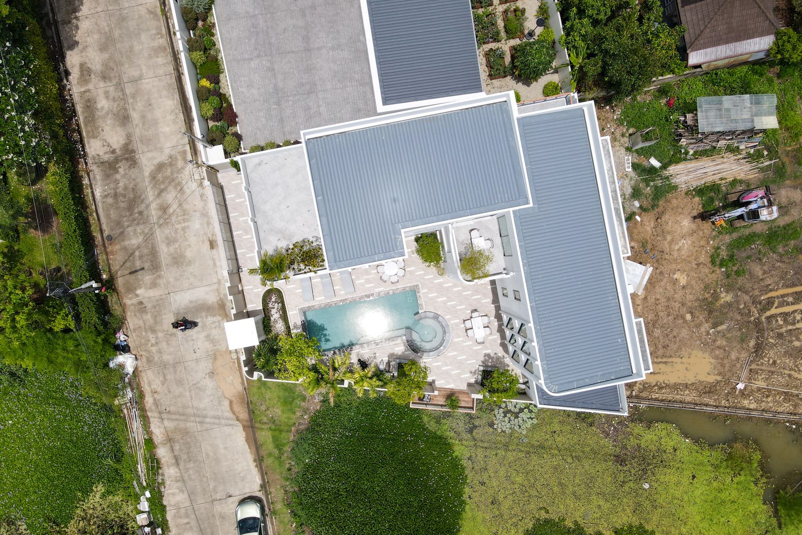 Exquisite New 3-Story Residence: Prime Chiang Mai Location & High-End Finishes-TNP-D1224
