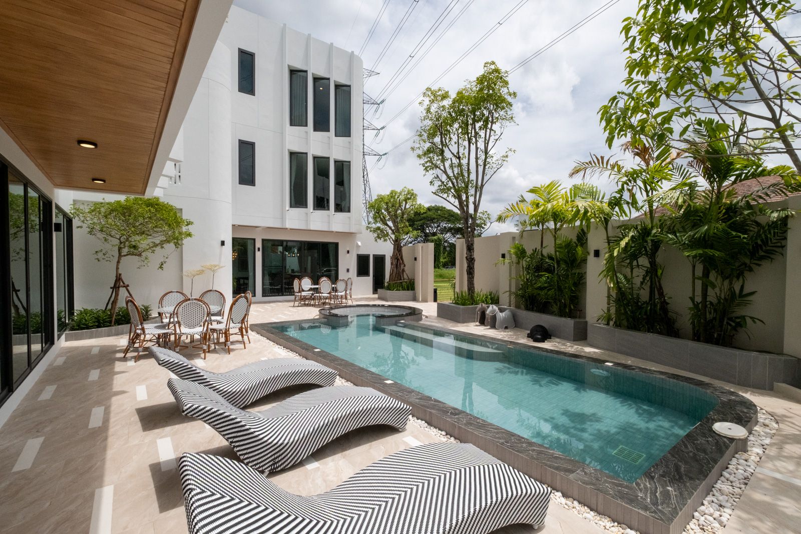 Exquisite New 3-Story Residence: Prime Chiang Mai Location & High-End Finishes-TNP-D1224