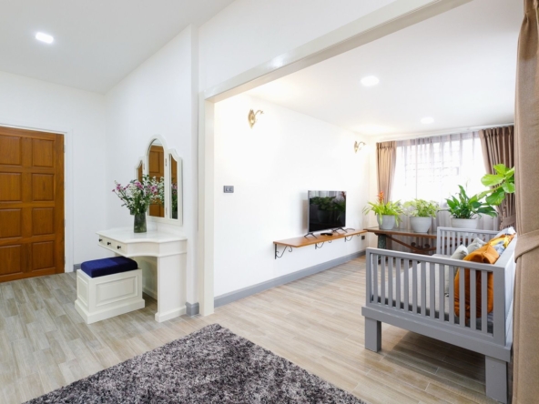 Exquisite Chiang Mai Residence on Canal Road-TNP-D1214