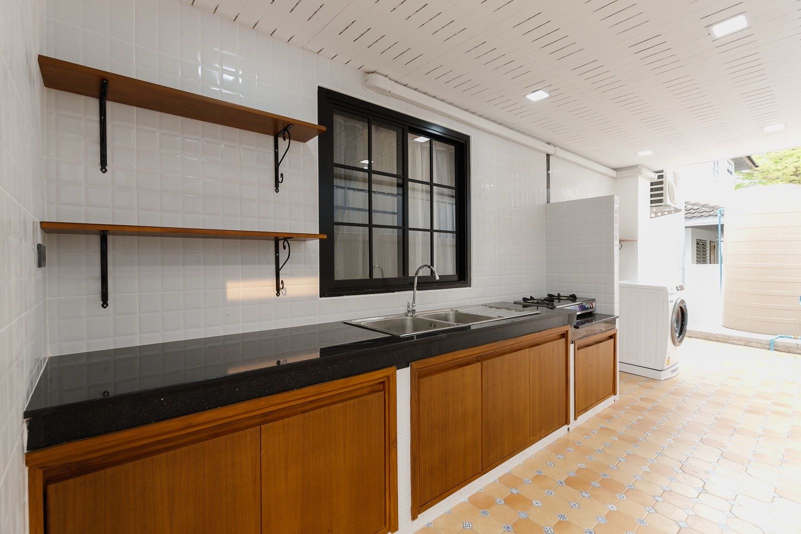Exquisite Chiang Mai Residence on Canal Road-TNP-D1214