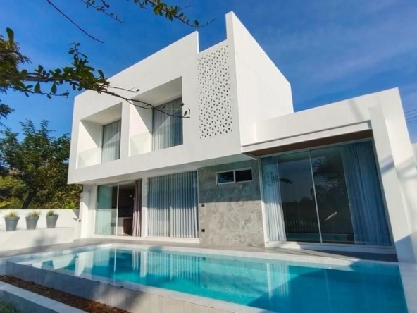 Doi Saket 3-Bedroom Luxury: Modern Pool Villa with Mountain Views-TNP-D1226