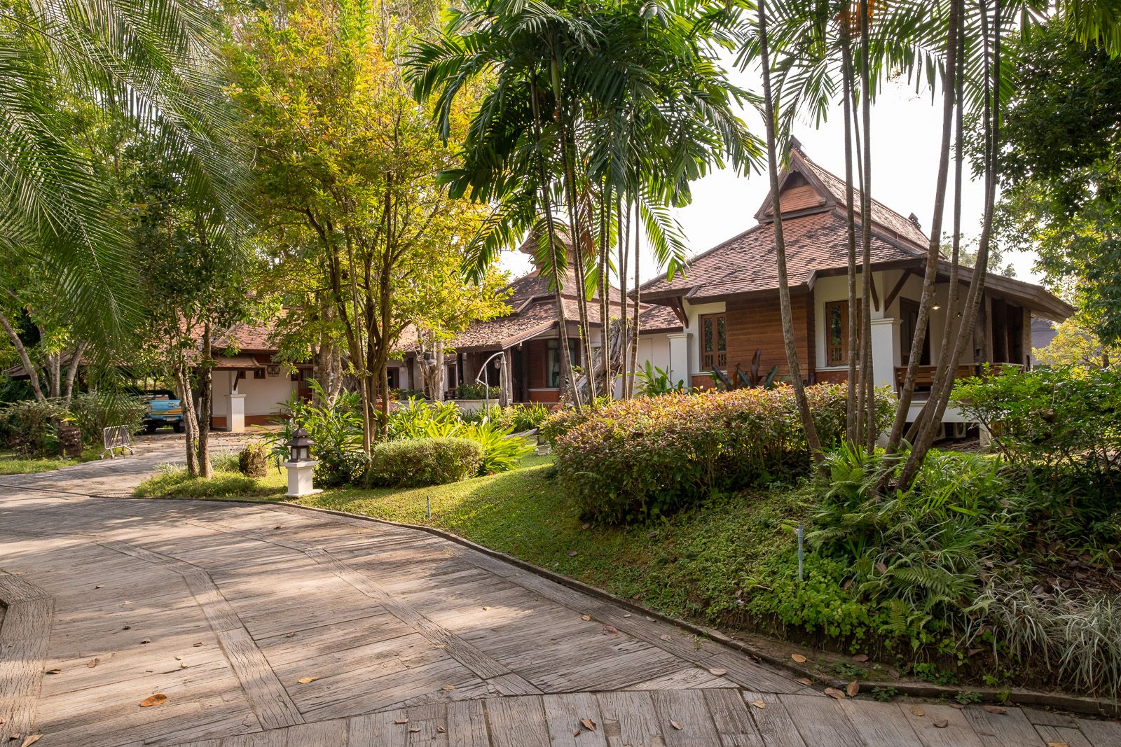 3 Bedroom Lakeside Lanna Style Villa in Lamphun-TNP-D942