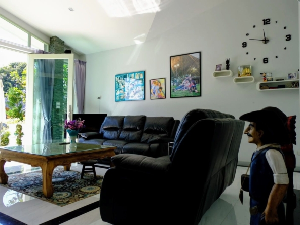 Spacious 6 Bedroom Villa in San Pa Tong-TNP-D589