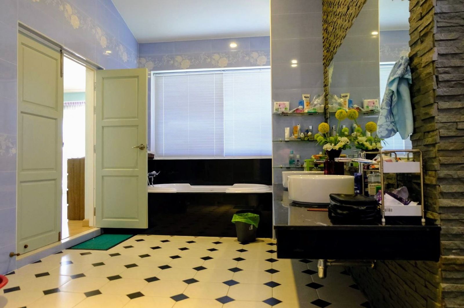 Spacious 6 Bedroom Villa in San Pa Tong-TNP-D589