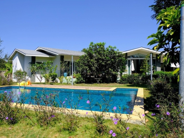 Spacious 6 Bedroom Villa in San Pa Tong-TNP-D589