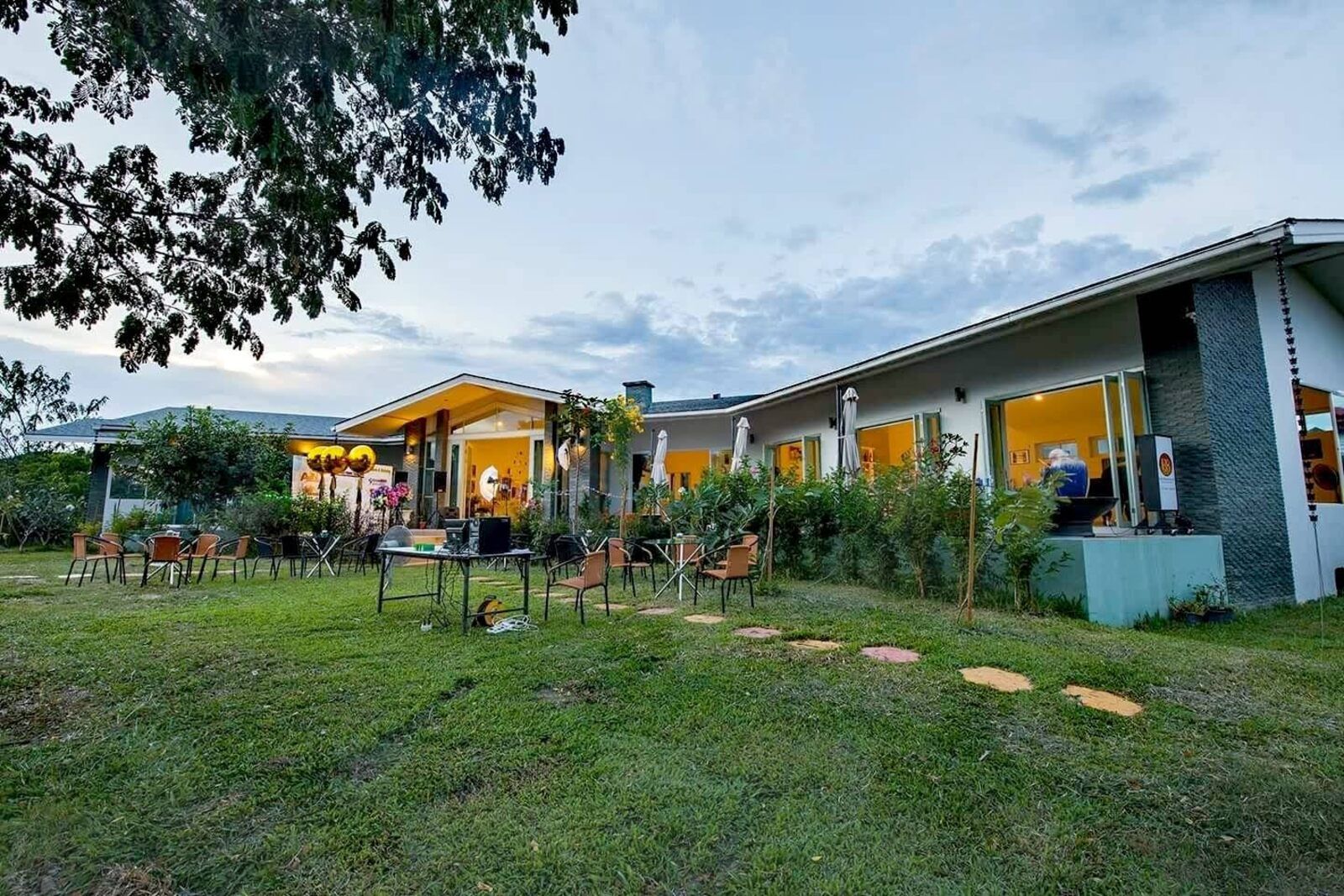 Spacious 6 Bedroom Villa in San Pa Tong-TNP-D589