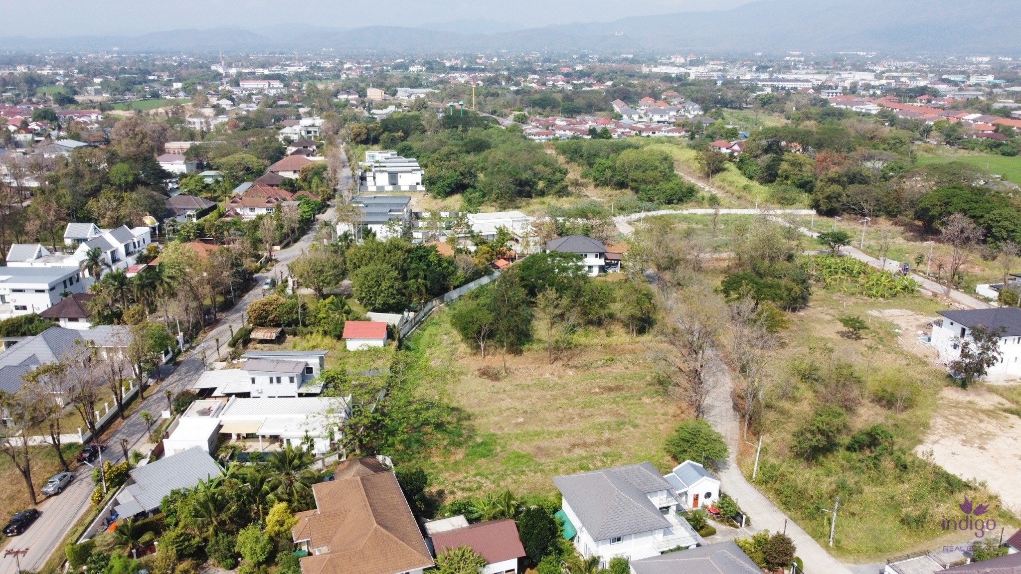 Land for sale 1 Rai 69 Sqw at Moobaan Wangtan