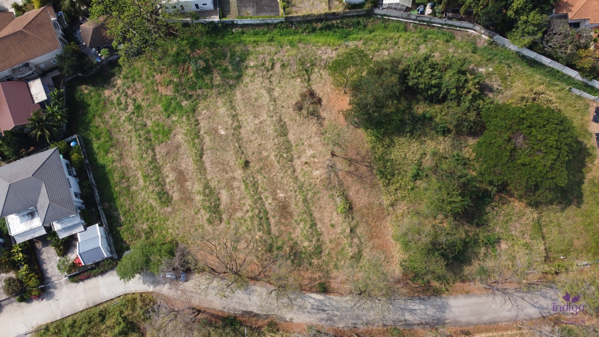 Land for sale 1 Rai 69 Sqw at Moobaan Wangtan