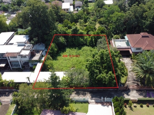 Land for sale 328 sqw at Mae Hia