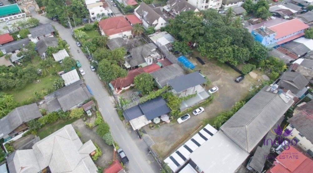 Prime land for sale in Chiang Mai city centre.  1 Rai 2 Ngan 32 sqw at Padad