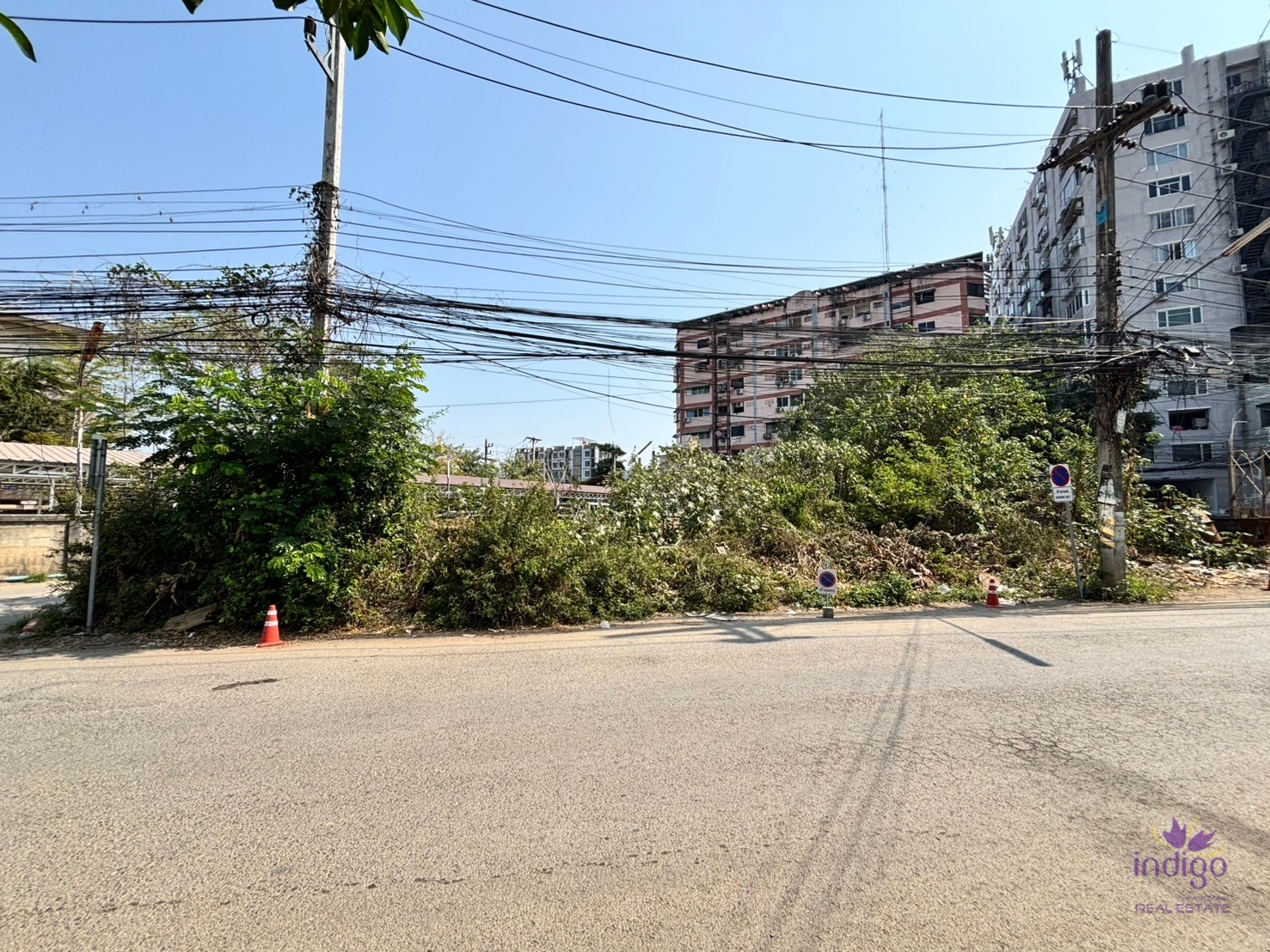 Prime Development Land for Sale – 305 Sq. Wah Next to SR Condo